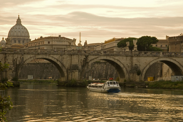 ITROM - Rome - S.Pietro & S.Angelo Bridge - Fototeca ENIT .jpg